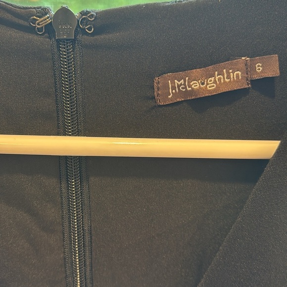 J McLaughlin Black Wrap jumpsuit with V-Neck - Picture 4 of 13